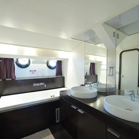 Hotel en barco La Voglia Matta