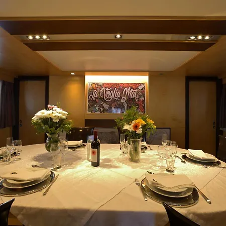 Botel La Voglia Matta Monte Carlo